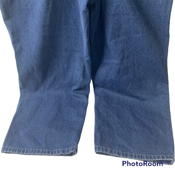 Disney Store Denim Overalls Women’s Size Lrg Winnie the Pooh Eeyore Snowflakes - Picture 7 of 9